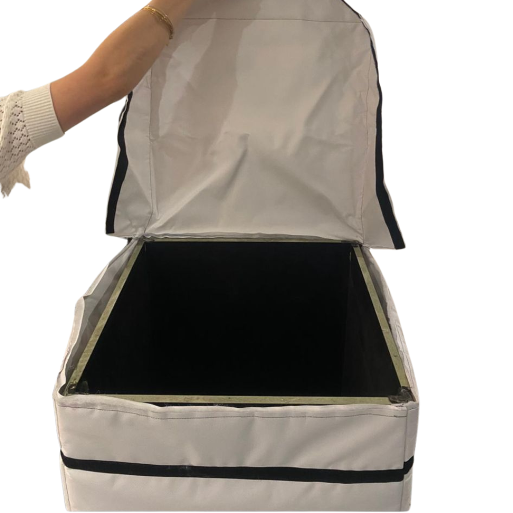 Housse de protection capitonnée pour stèle de présentation